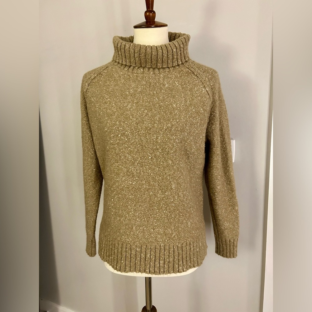 NWOT Neutral Le Lis Turtleneck Sweater size MEDIUM